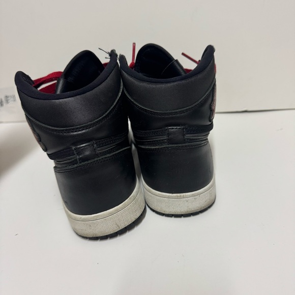 Jordan 1 retro high black satin gyn red sz 9 - Picture 4 of 6